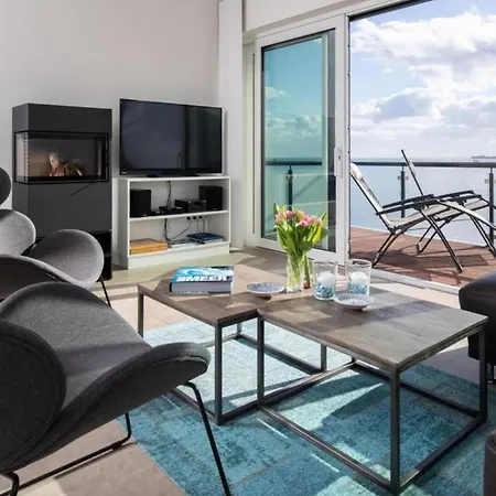 Dock 76 Promenade *