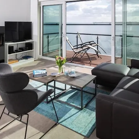 Dock 76 Promenade